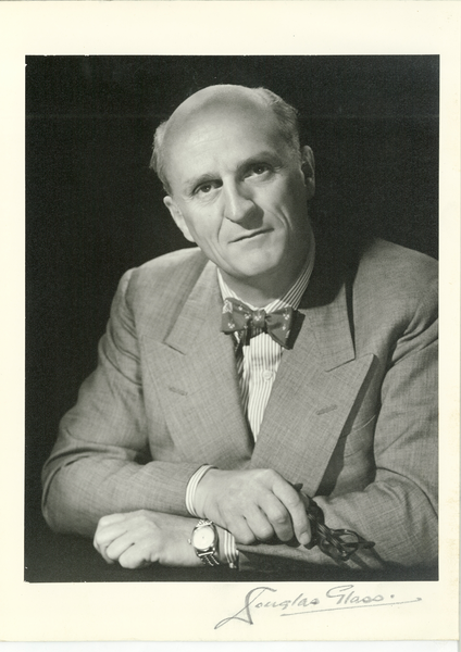 Black and white headshot of Forrest E. Mars around retirement age